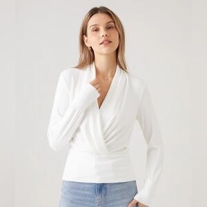 NWT OGL TUCKABLE SURPLICE TOP IN WHITE